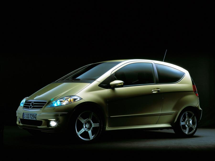 Mercedes-Benz A200 3-Door 2004 года  (фото 10 из 20)